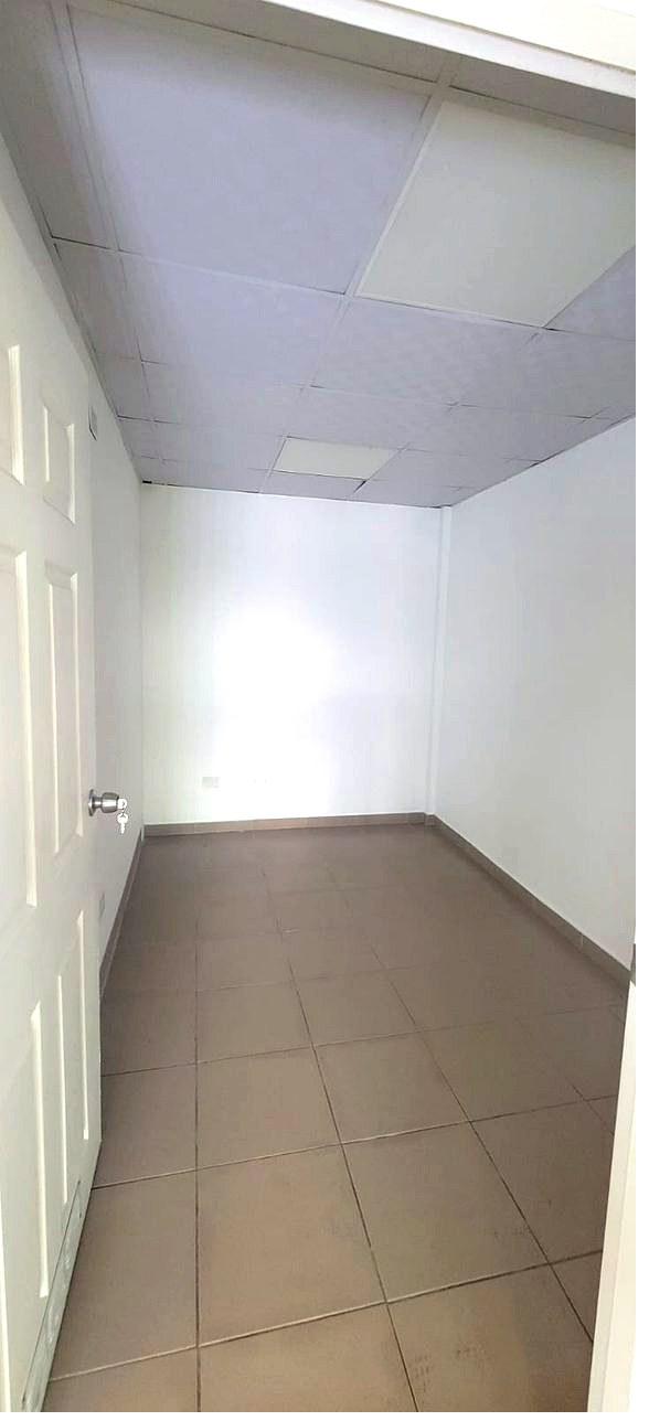 Baño privado del local comercial